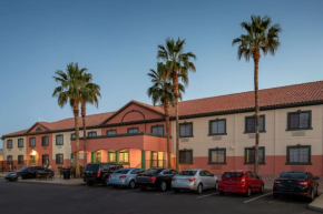 Отель Baymont Inn Suites Phoenix I-10 near 51st Ave  Финикс
